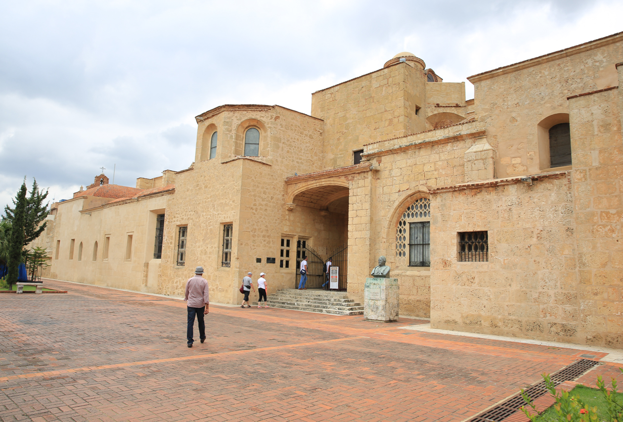 santodomingo-1430-kathedraal