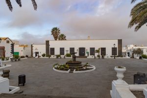 Plaza de la Constitucion heerst (nu nog) een heerlijke rust