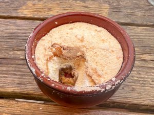 crème van dulce de lecce met een laag verkruimelde merengue