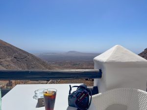 drankje bij Mirador de Femés