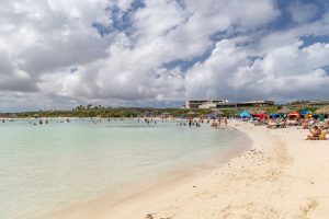 14:00 uur - drankje op Baby Beach