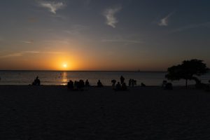 sunset op Eagle Beach