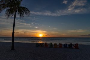 18:40 uur - sunset op Palm Beach