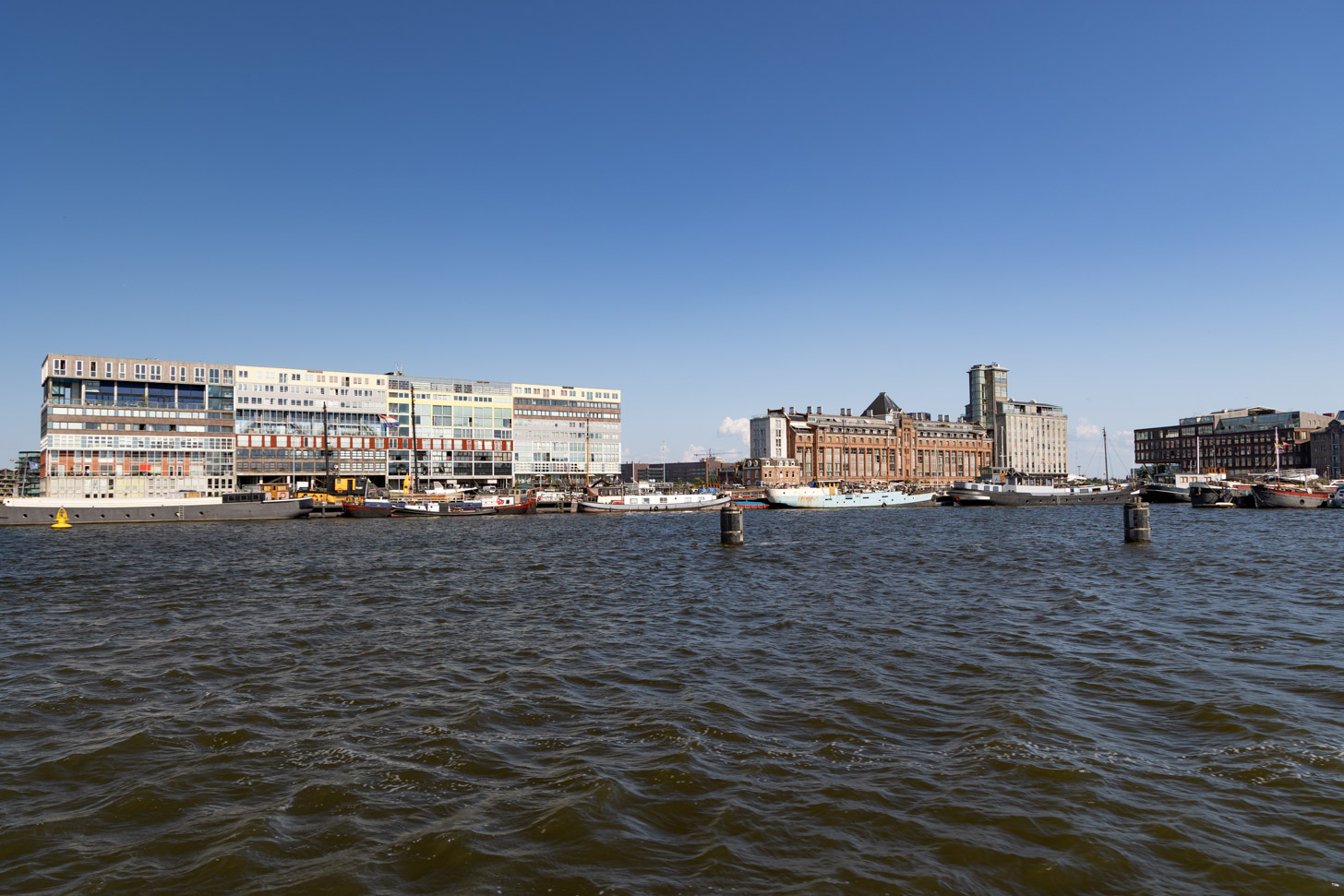 met de veerboot naar Noord