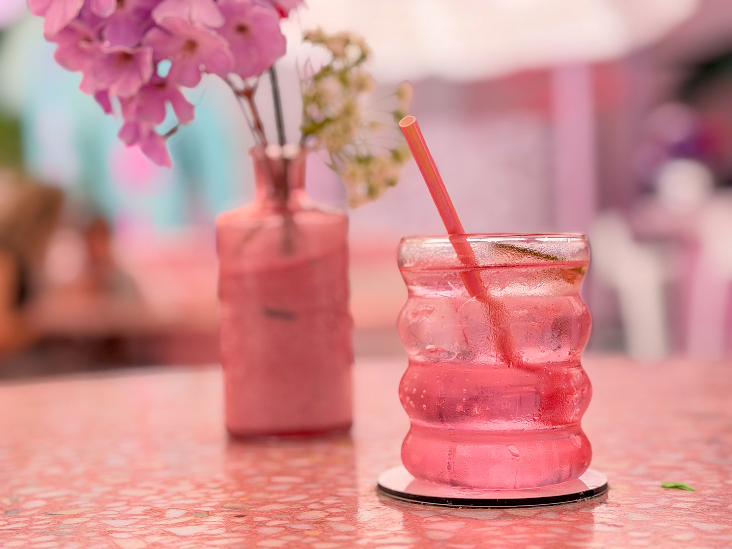 12:50 uur - Pink Beach