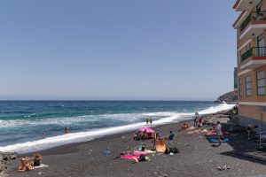 zwart strand in Candelaria